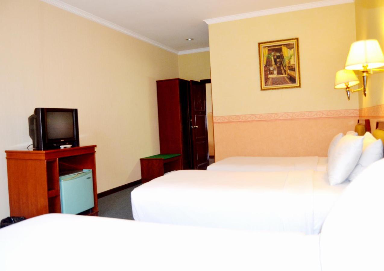 Yasmin Hotel Puncak Luaran gambar